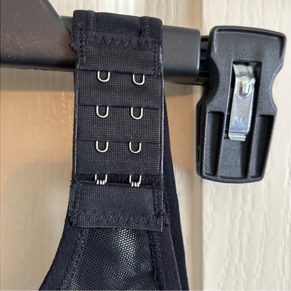 Shein Black Bra front snap closure adjustable strap snaps size L back support - Picture 5 of 8